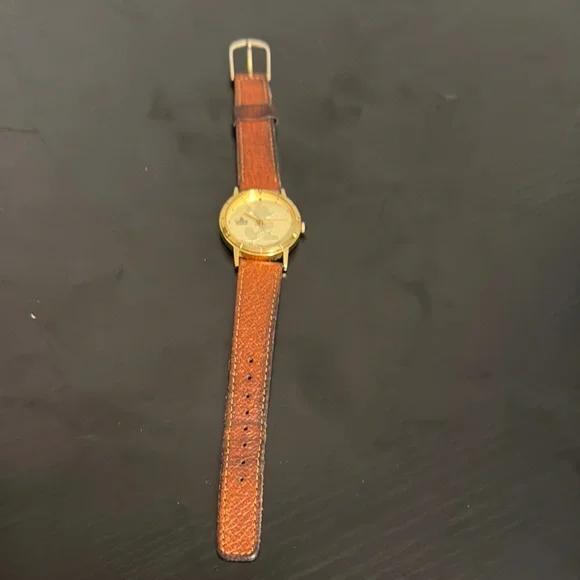 Vintage Mickey Mouse Disney watch Brown Leather Strap Watch with Gold Dial - Picture 2 of 5